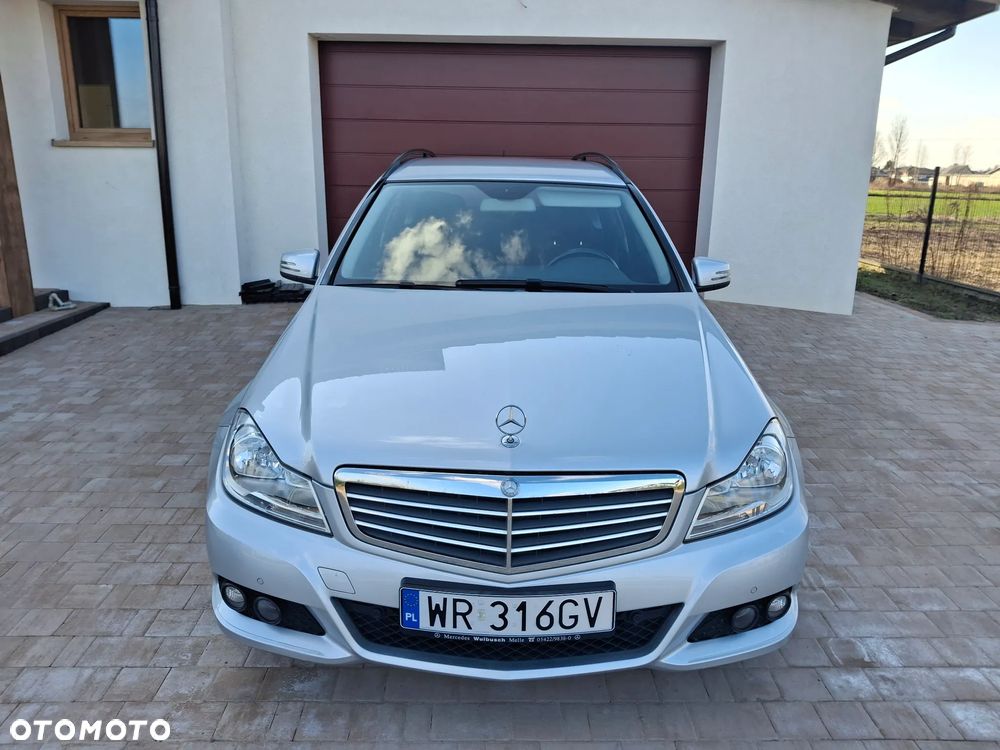 Mercedes-Benz Klasa C 220 CDI DPF BlueEFFICIENCY Edition - 2