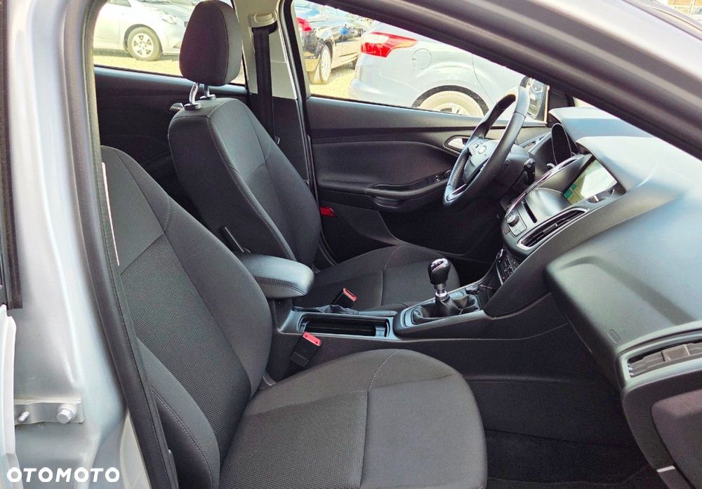 Ford Focus - 16