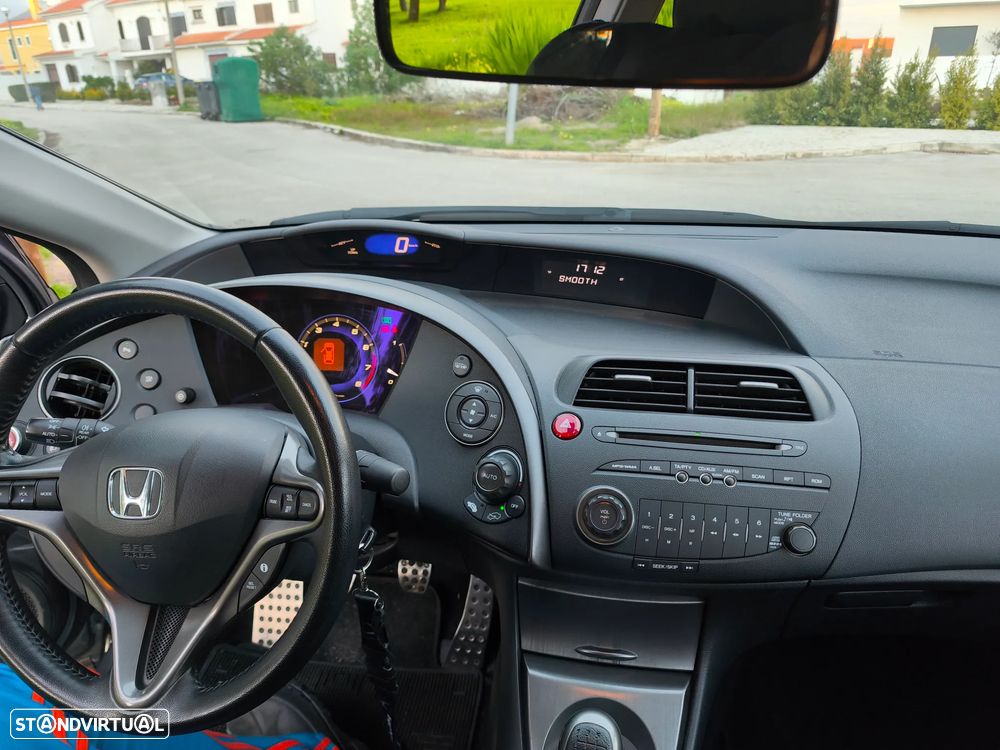 Honda Civic 1.4 i-VTEC Elegance - 8