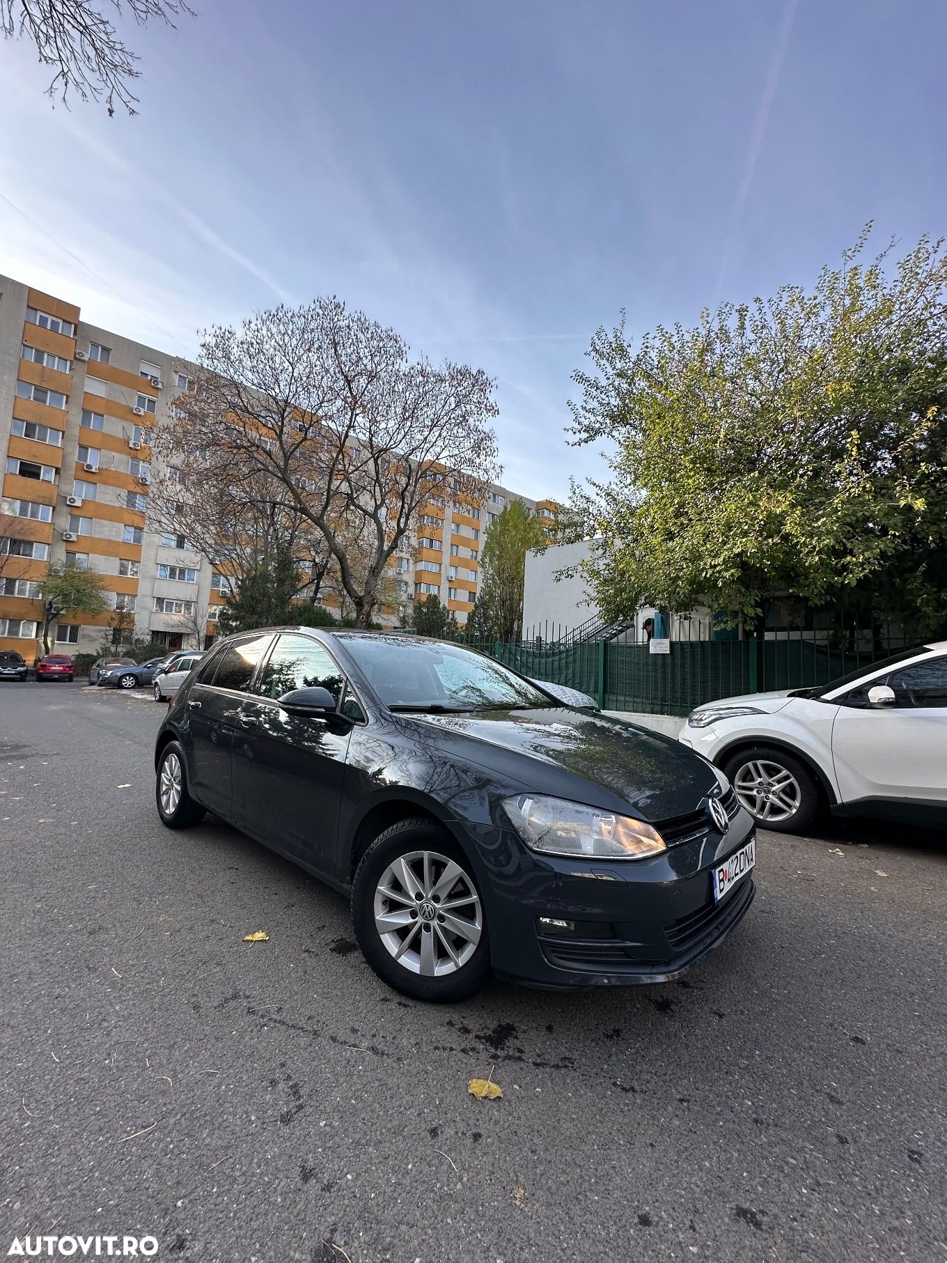 Volkswagen Golf 1.2 TSI BMT Comfortline - 1
