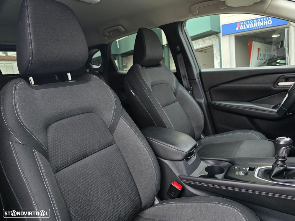 Nissan Qashqai 1.3 DIG-T N-Connecta - 24
