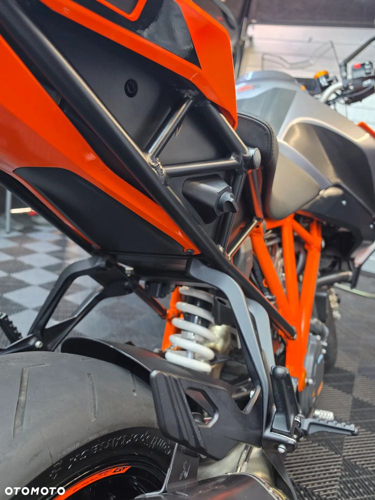 KTM Super Duke - 27