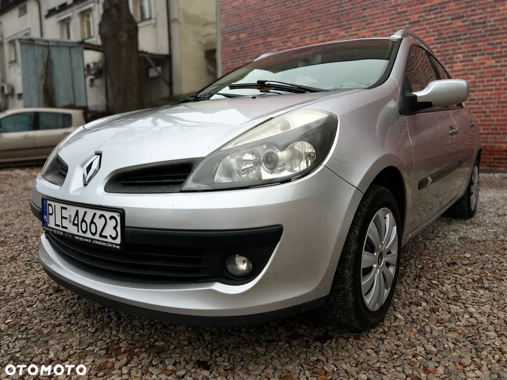 Renault Clio - 31
