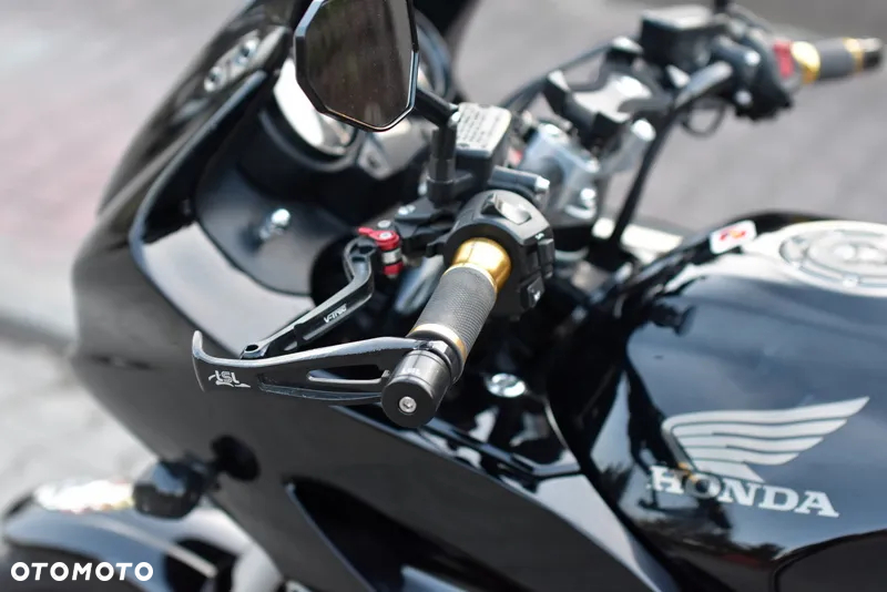 Honda CB - 31