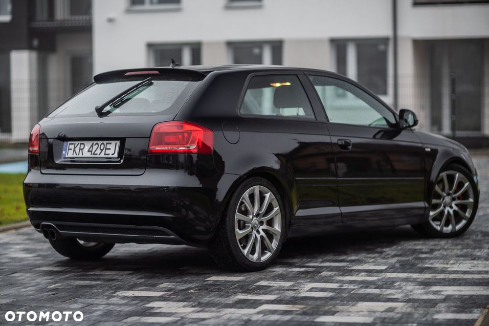Audi A3 3-drzwiowe 2.0 TDI DPF Quattro Ambiente - 8