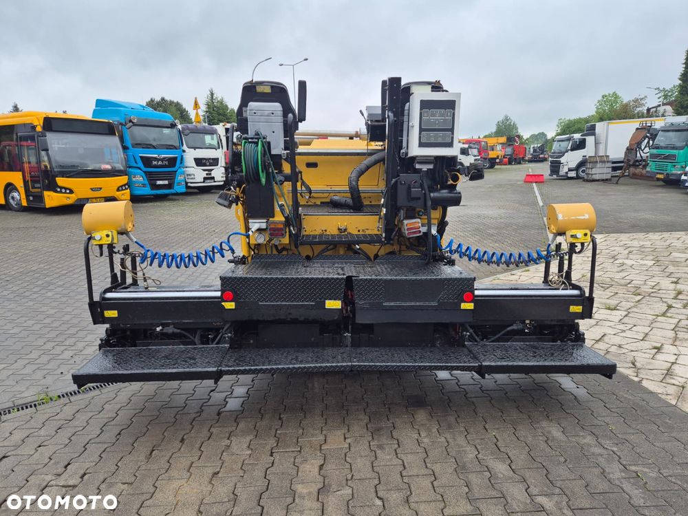 Caterpillar AP 300 / ROZŚCIEŁACZ DO ASFALTU / SERWISOWANY / 1WŁ / WIBRACJE + PODGRZEWANY STÓŁ / MOŻLIWOŚĆ TRANSPORTU - 10