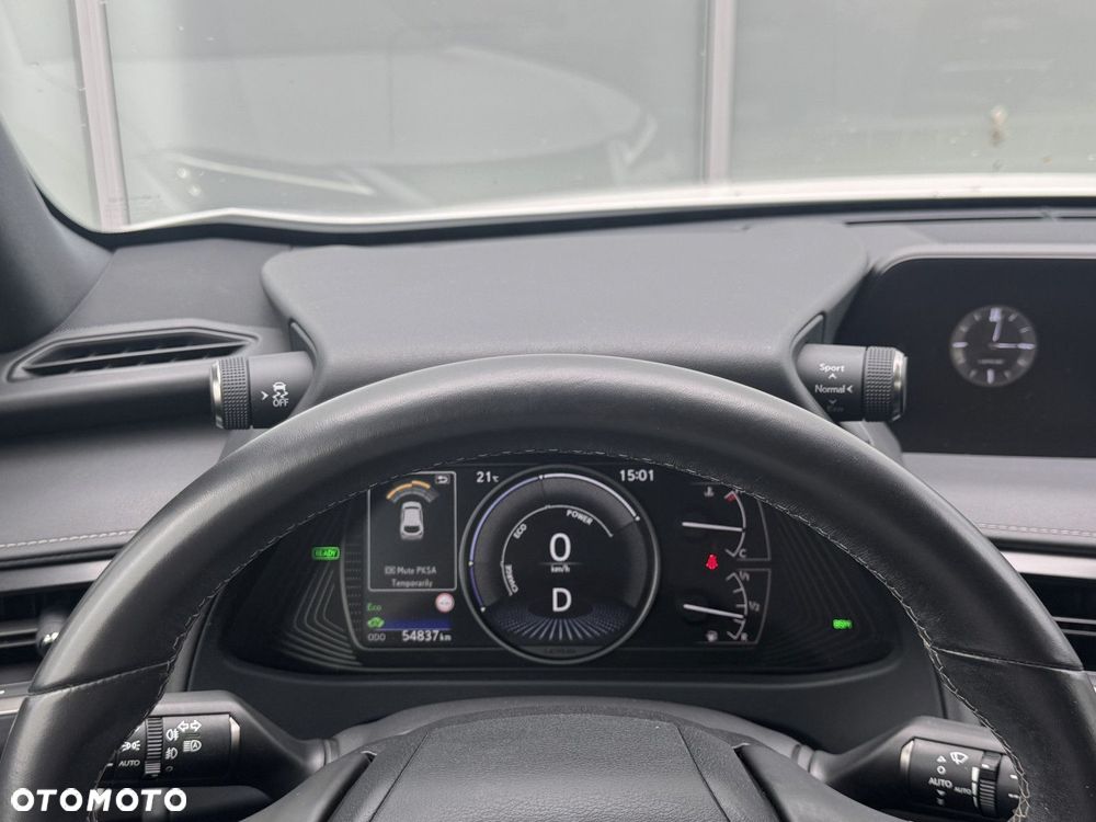 Lexus UX - 11