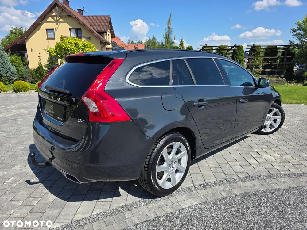 Volvo V60 D4 Geartronic Momentum - 3