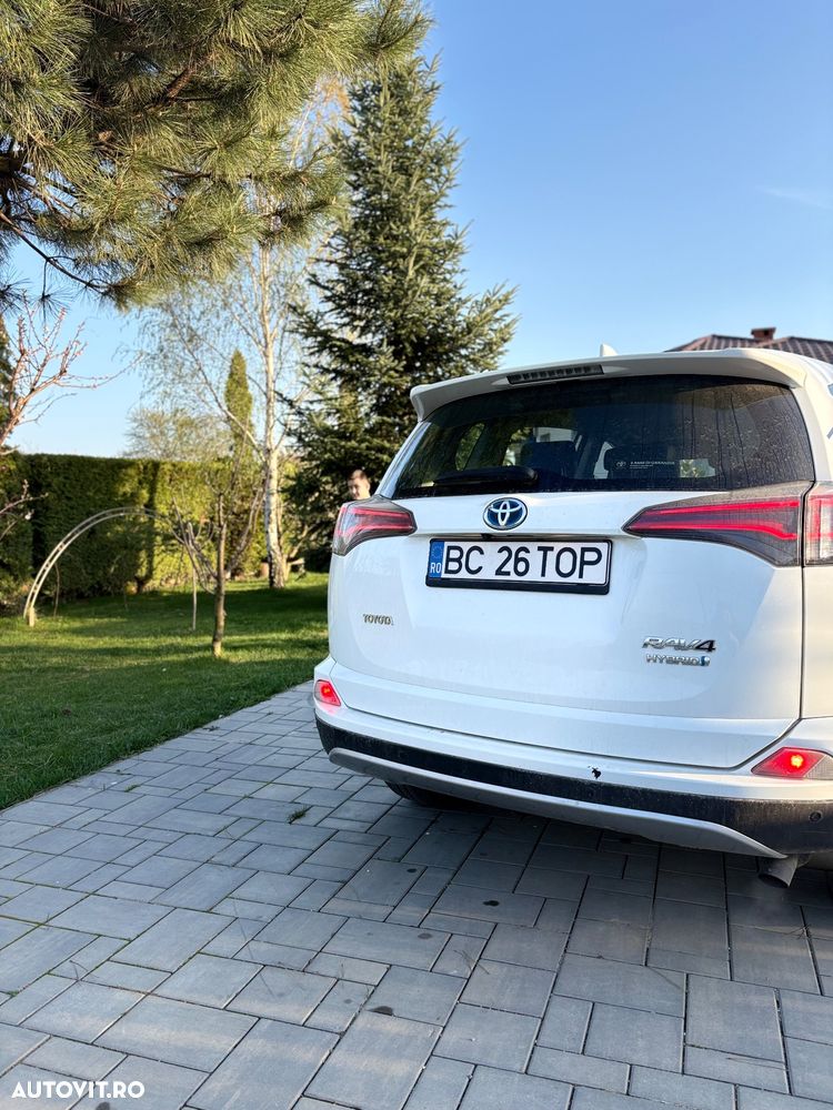 Toyota RAV4 - 3
