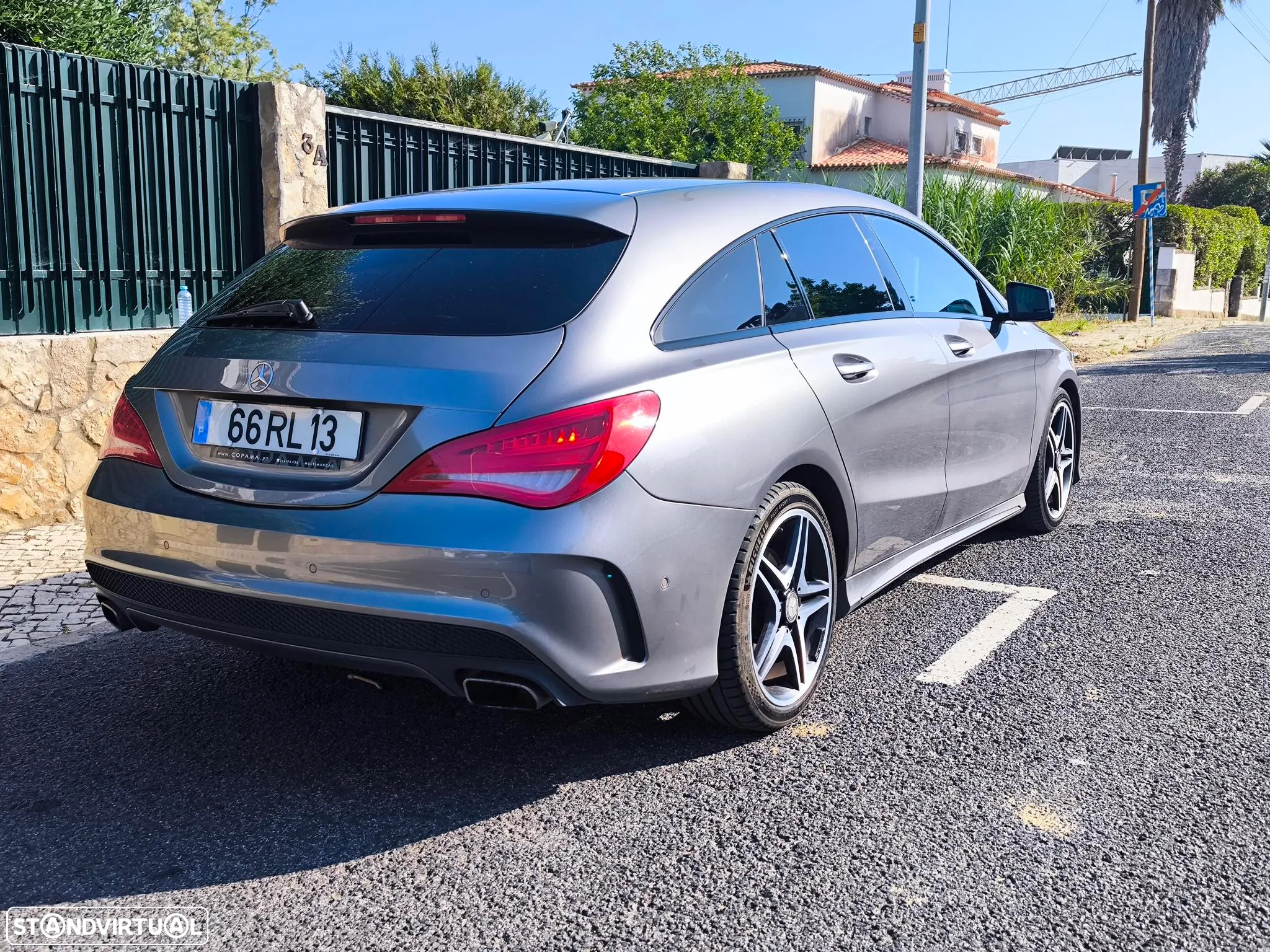 Mercedes-Benz CLA 180 d Shooting Brake AMG Line - 5