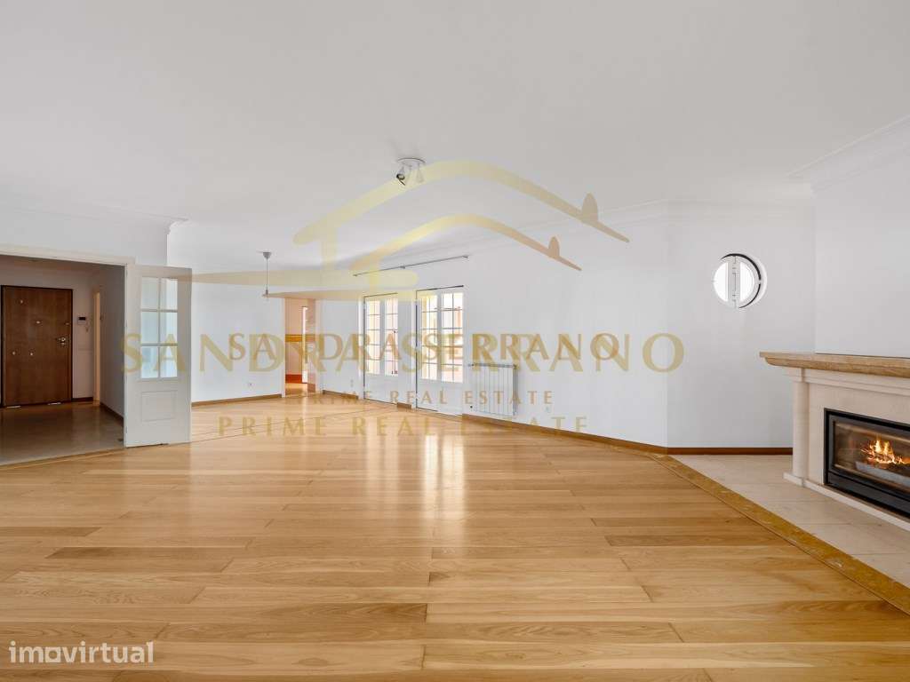 Apartamento T4 com 390 m², terraço, piscina, vista desafogada e 2 g... - Grande imagem: 3/21