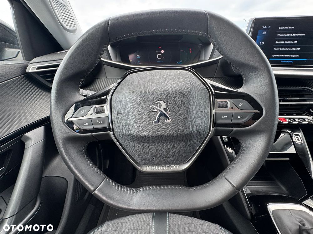 Peugeot 2008 1.2T Allure S&S - 10