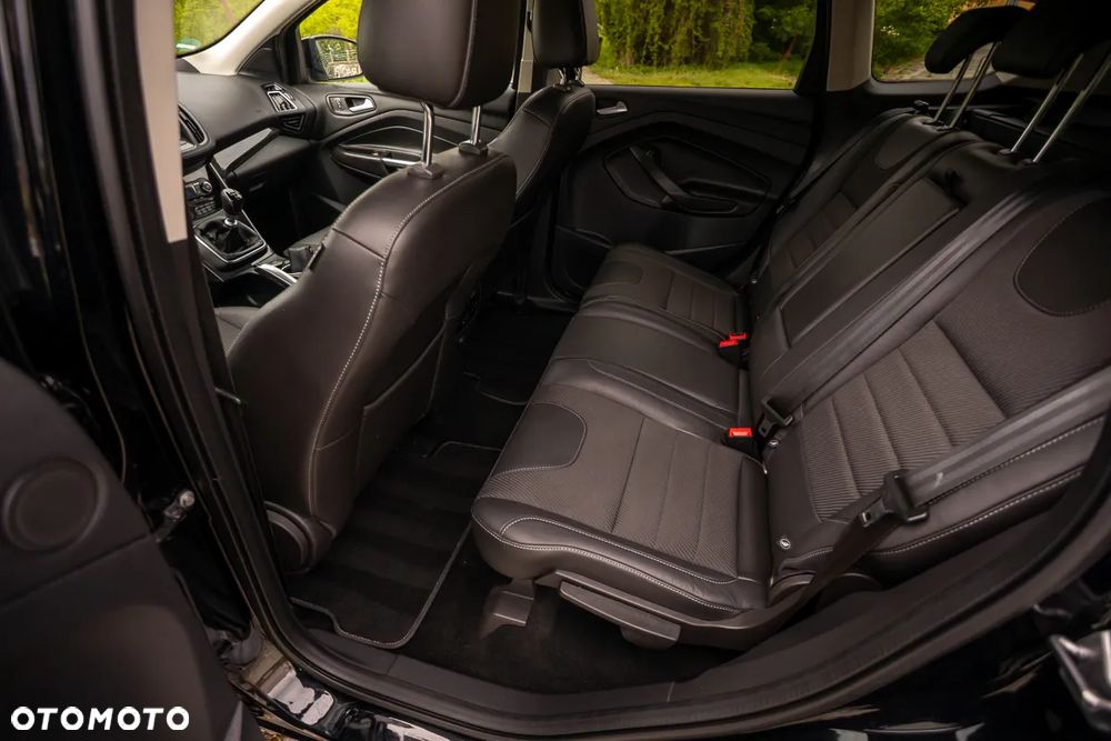 Ford Kuga 2.0 TDCi 2x4 SYNC - 36