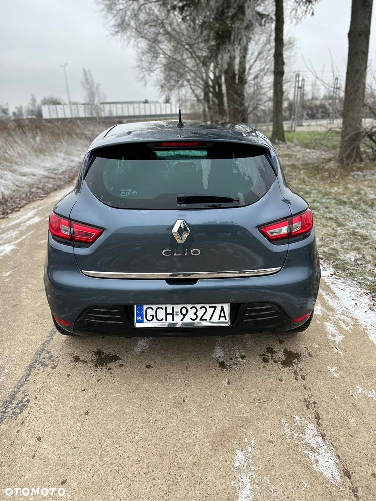 Renault Clio 1.2 16V 75 LIMITED - 6