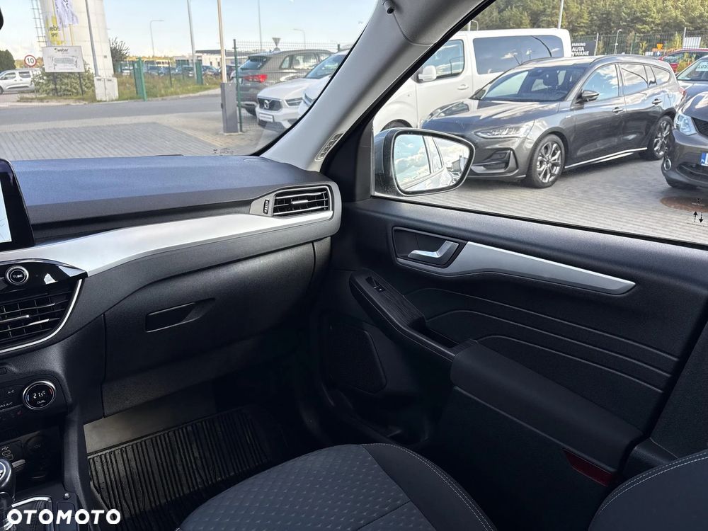 Ford Kuga - 12