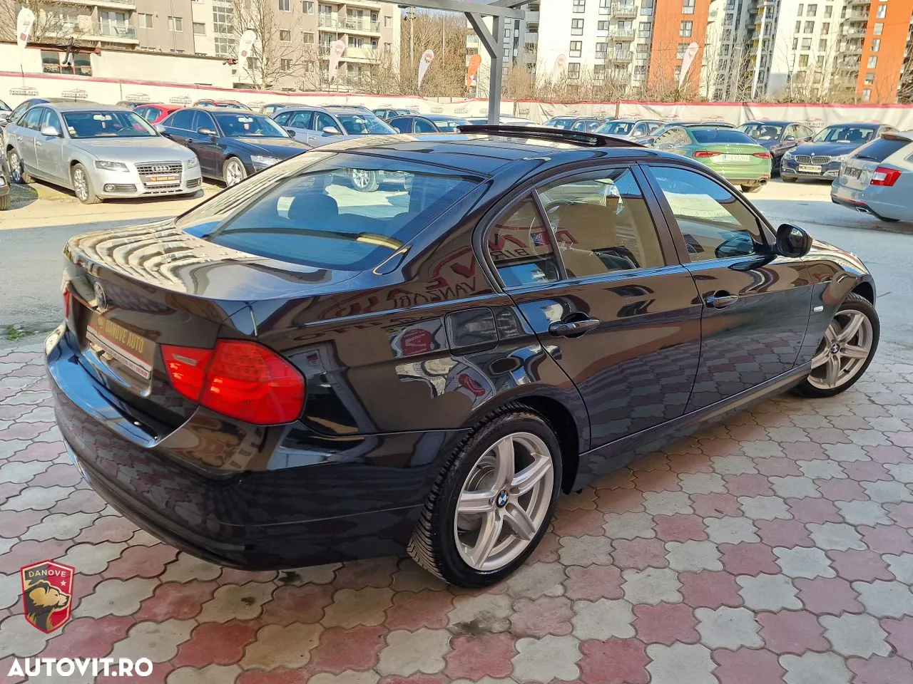 BMW Seria 3 318i - 12