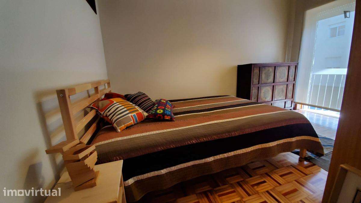 Apartamento com 1 quartos - localizado em Cedofeita Porto - Grande imagem: 2/21