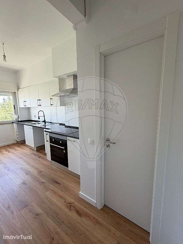 Apartamento T2 para arrendamento - Grande imagem: 2/12