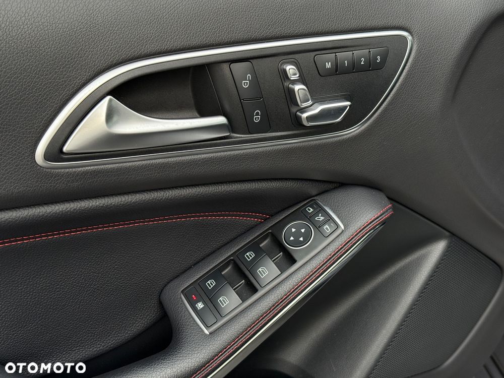 Mercedes-Benz Klasa A AMG 45 4Matic AMG Speedshift 7G-DCT - 11