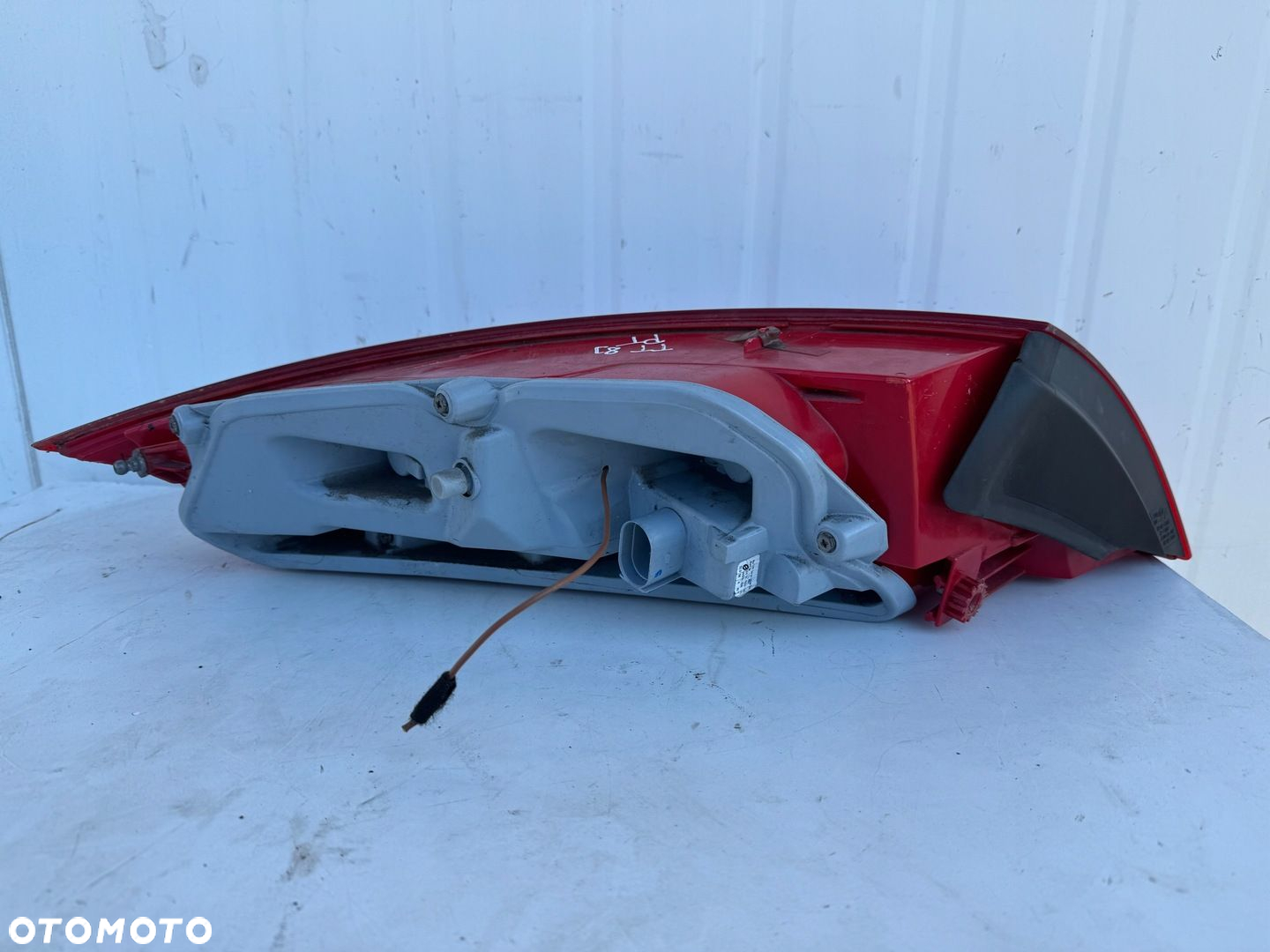 LAMPA PRAWA TYŁ TYLNA AUDI TT 8J 8J0945096B - WAWA - 2