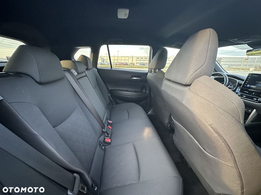 Toyota Corolla Cross - 13