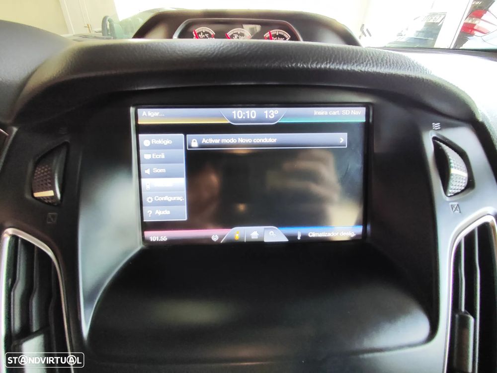 Ford Focus 2.0 EcoBoost ST c/ Pack Pele Desportiva - 32