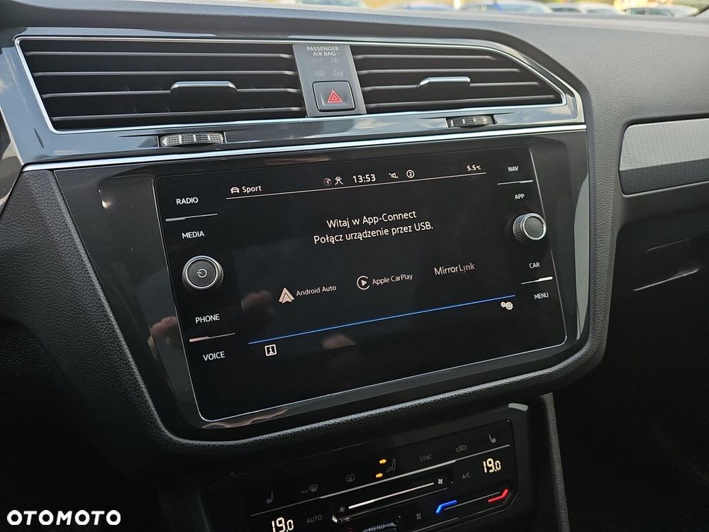 Volkswagen Tiguan - 25