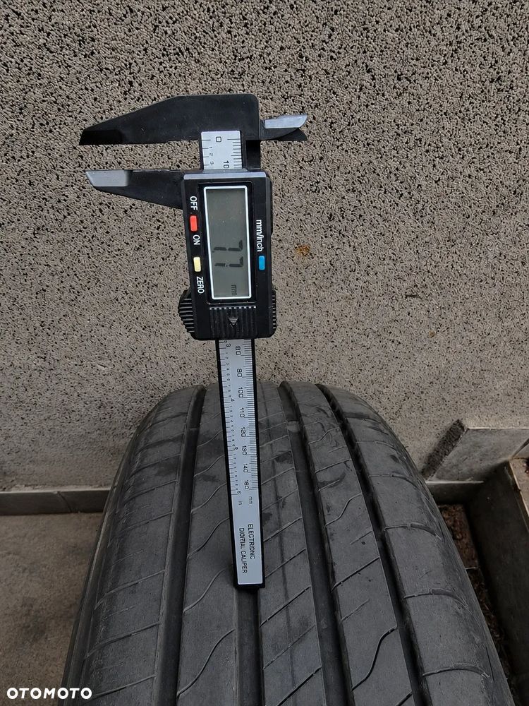 Sprzedam komplet 4 opon letnich Goodyear EfficientGrip 2 SUV 245/60 R18 105H, stan idealny, gwarancja - 2