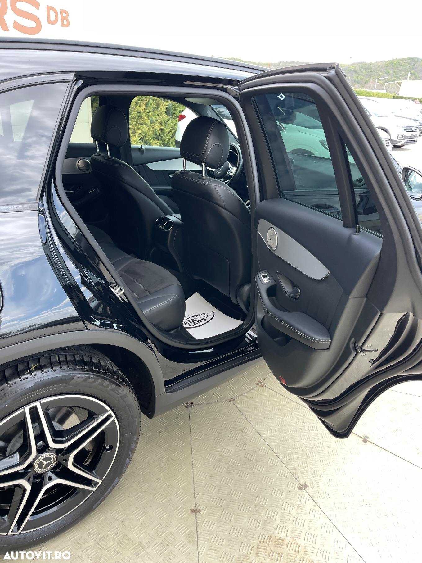 Mercedes-Benz GLC 220 d 4Matic 9G-TRONIC AMG Line - 23