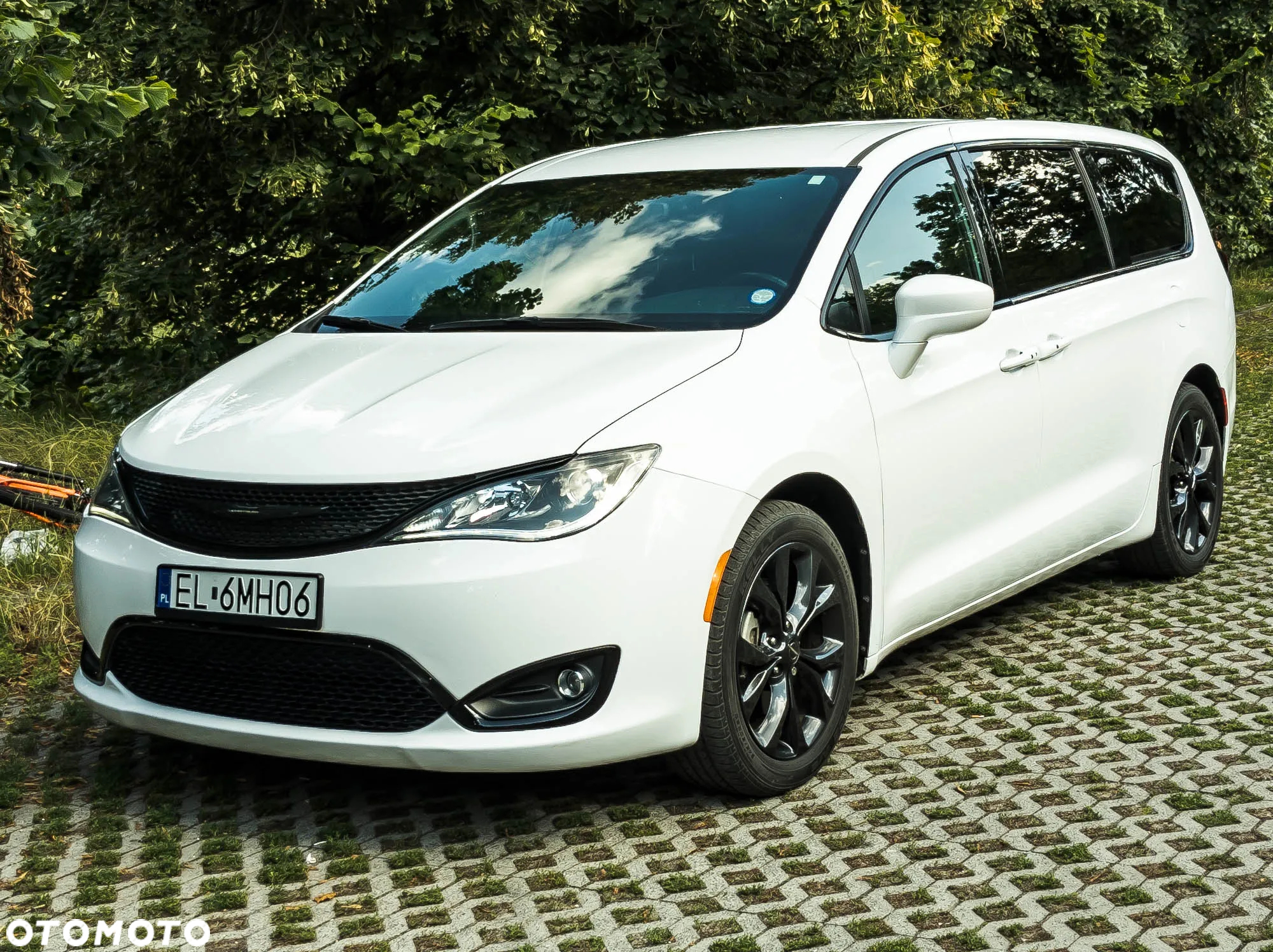 Chrysler Pacifica - 5
