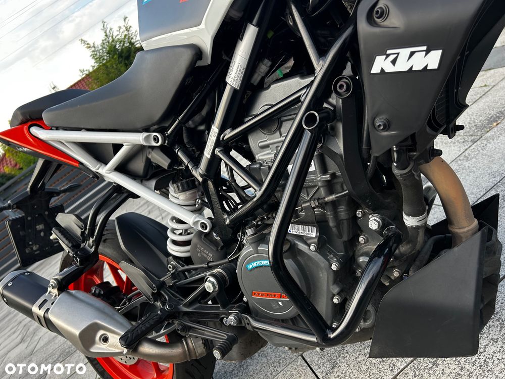 KTM Duke - 13