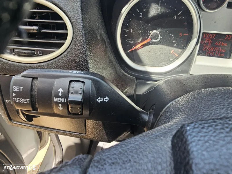 Ford Focus SW 1.6 TDCi Ghia - 23