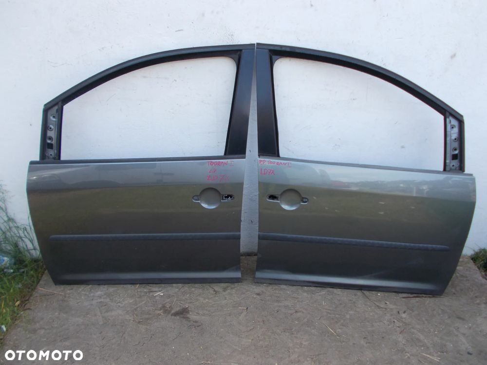 VW TOURAN I 02-09 1T0 DRZWI PRAWE PRZÓD