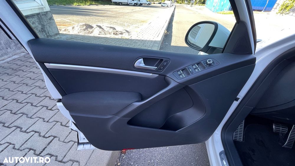 Volkswagen Tiguan 2.0 TDI DPF 4Motion DSG Cup Sport & Style - 18