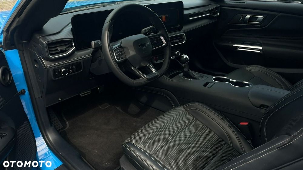 Ford Mustang - 7