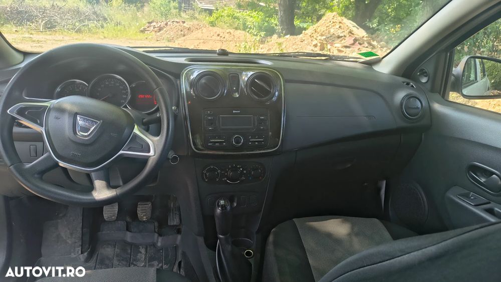 Dacia Logan - 4