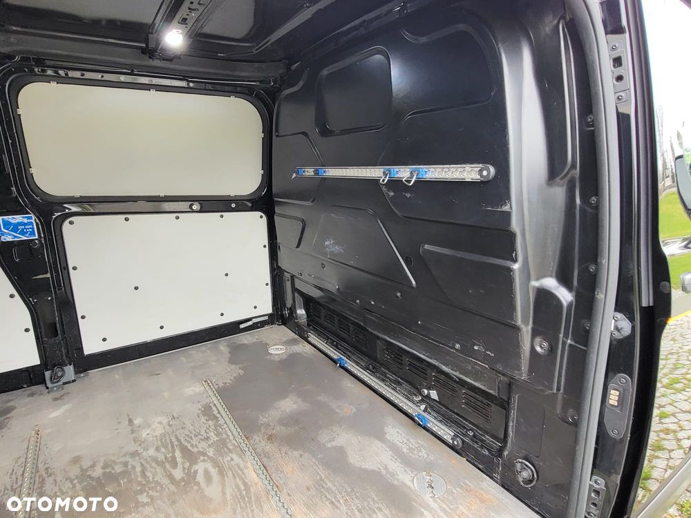 Ford Transit Custom - 25