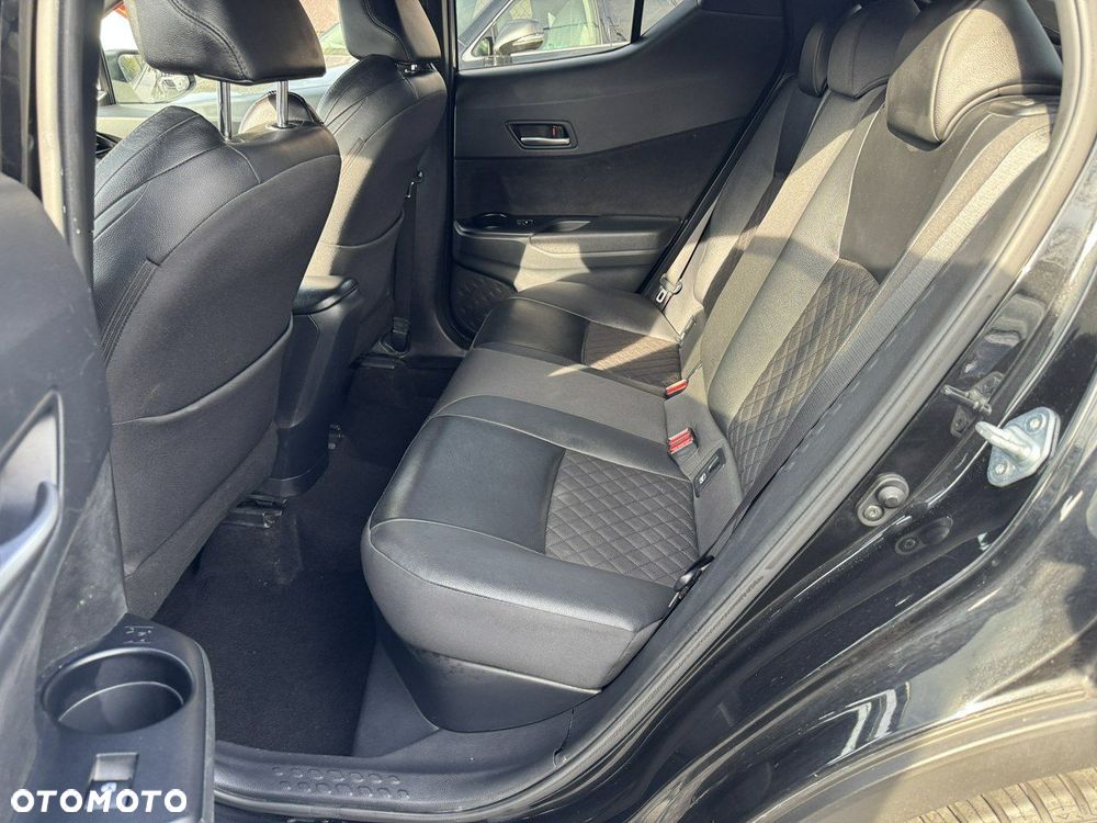 Toyota C-HR - 9