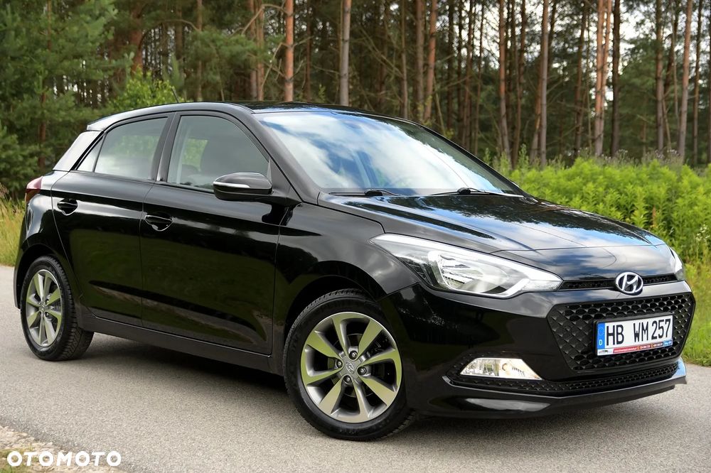 Hyundai i20 1.2 Passion - 16