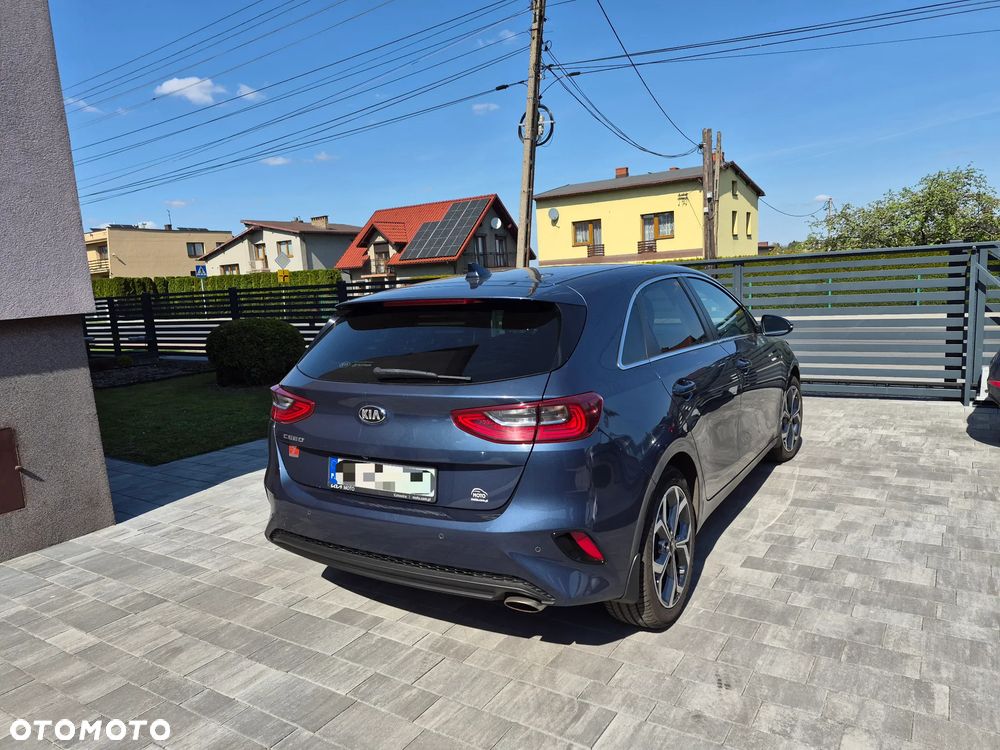 Kia Ceed 1.4 T-GDI L Business Line - 17