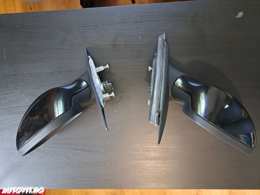 Oglinda exterioara electrica stanga dreapta model facelift culoarea negru Originala BMW E90 LCI - 2