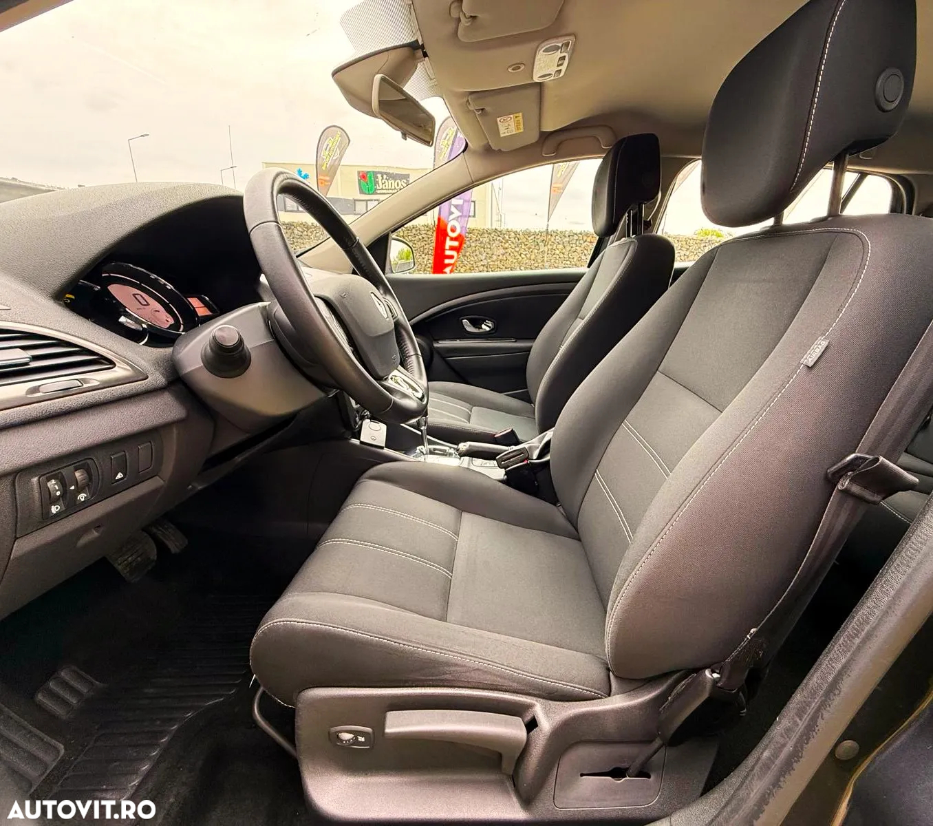 Renault Megane Grandtour ENERGY dCi 110 EDC BUSINESS - 22