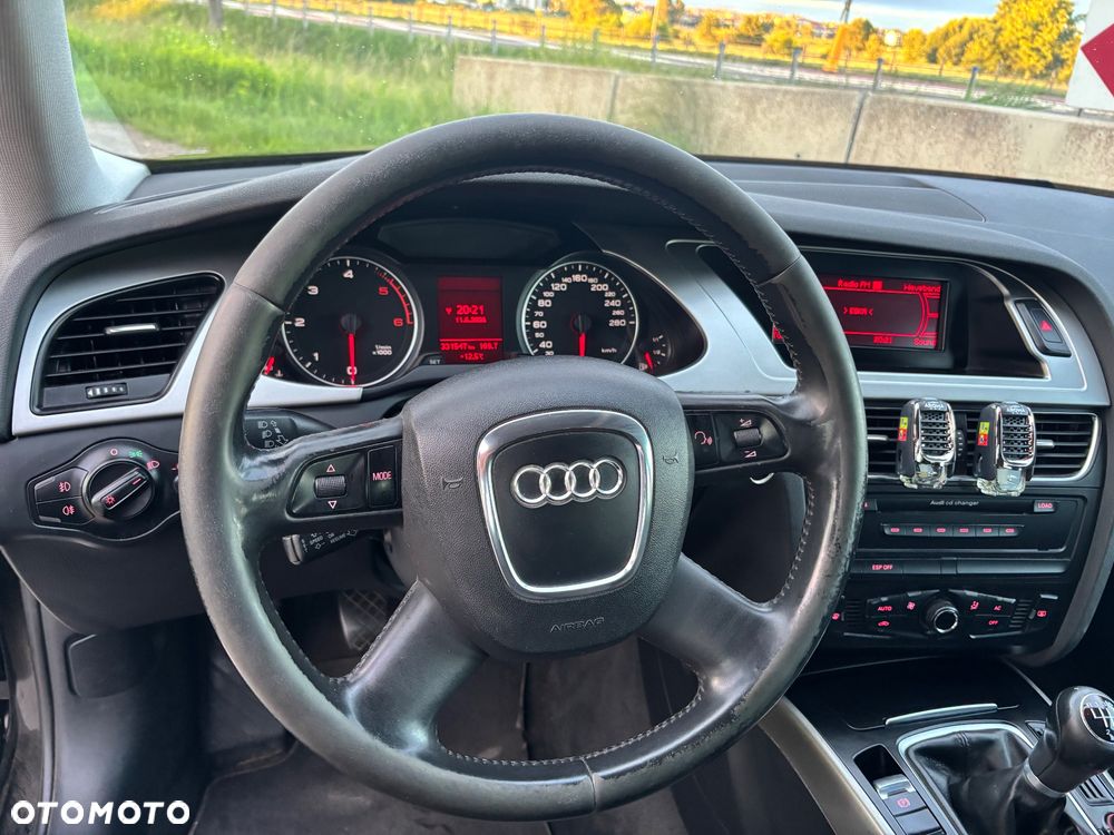 Audi A4 Avant - 8