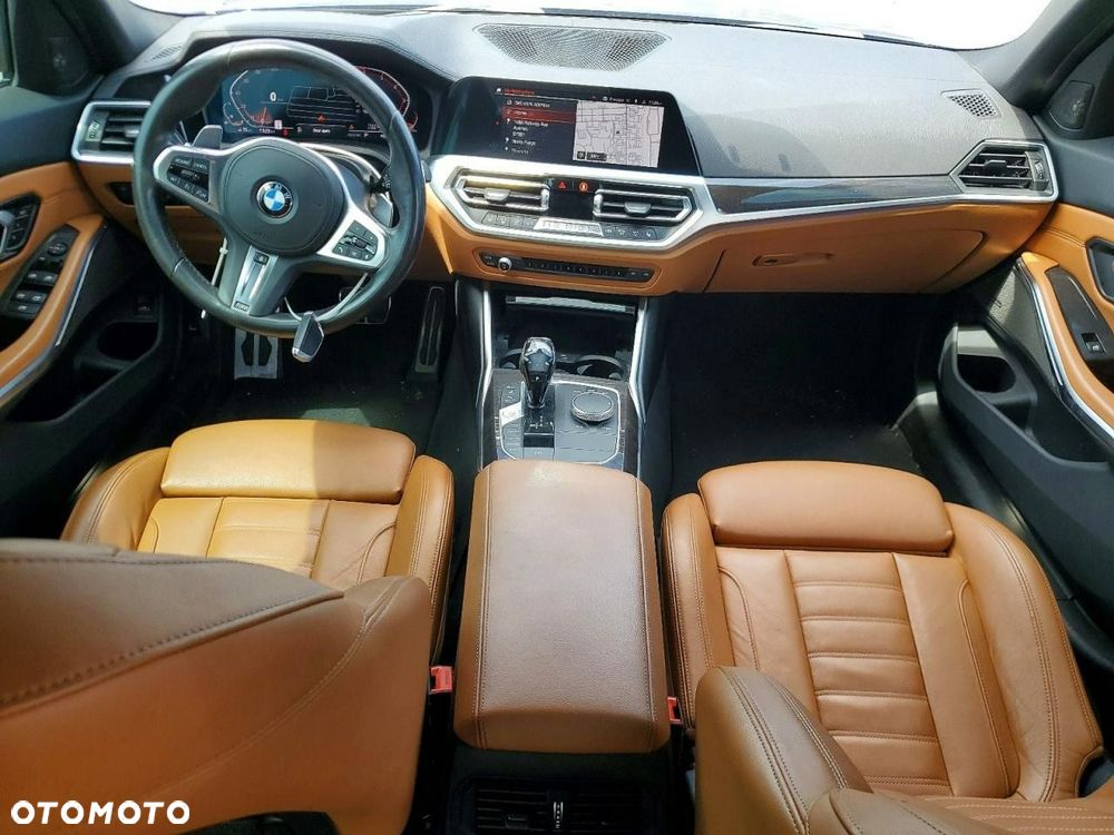 BMW Seria 3 330i xDrive M Sport - 8