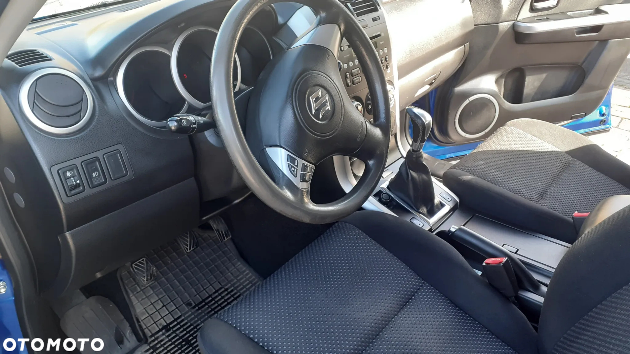 Suzuki Grand Vitara 2.0 - 4
