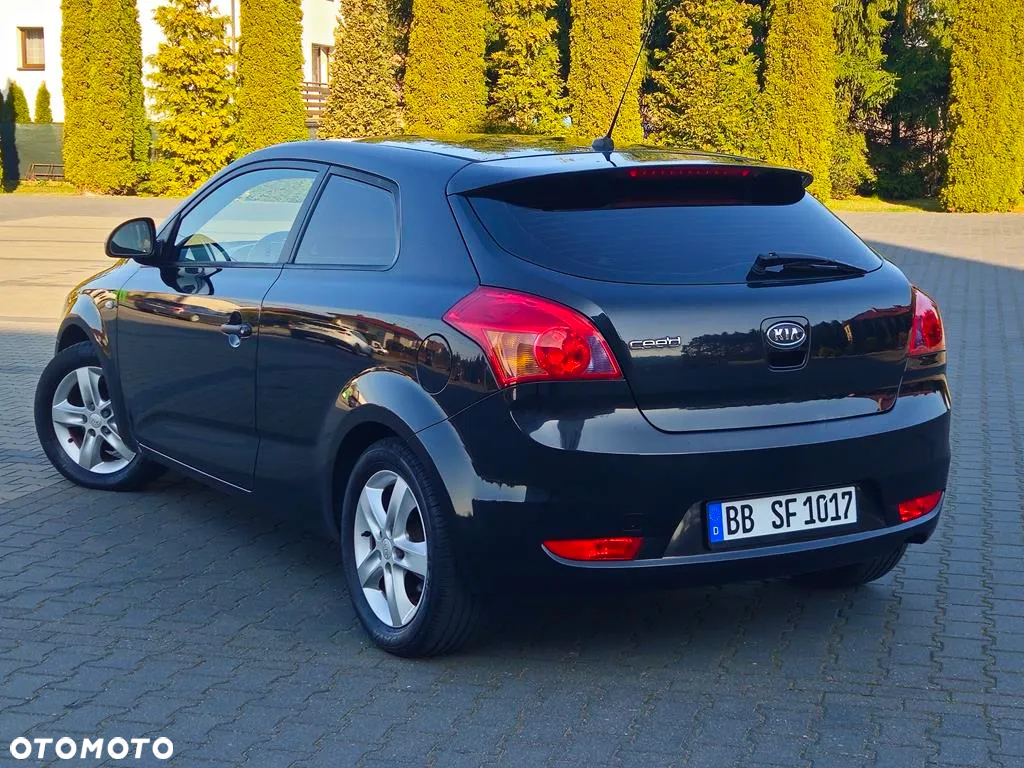 Kia ProCeed - 4