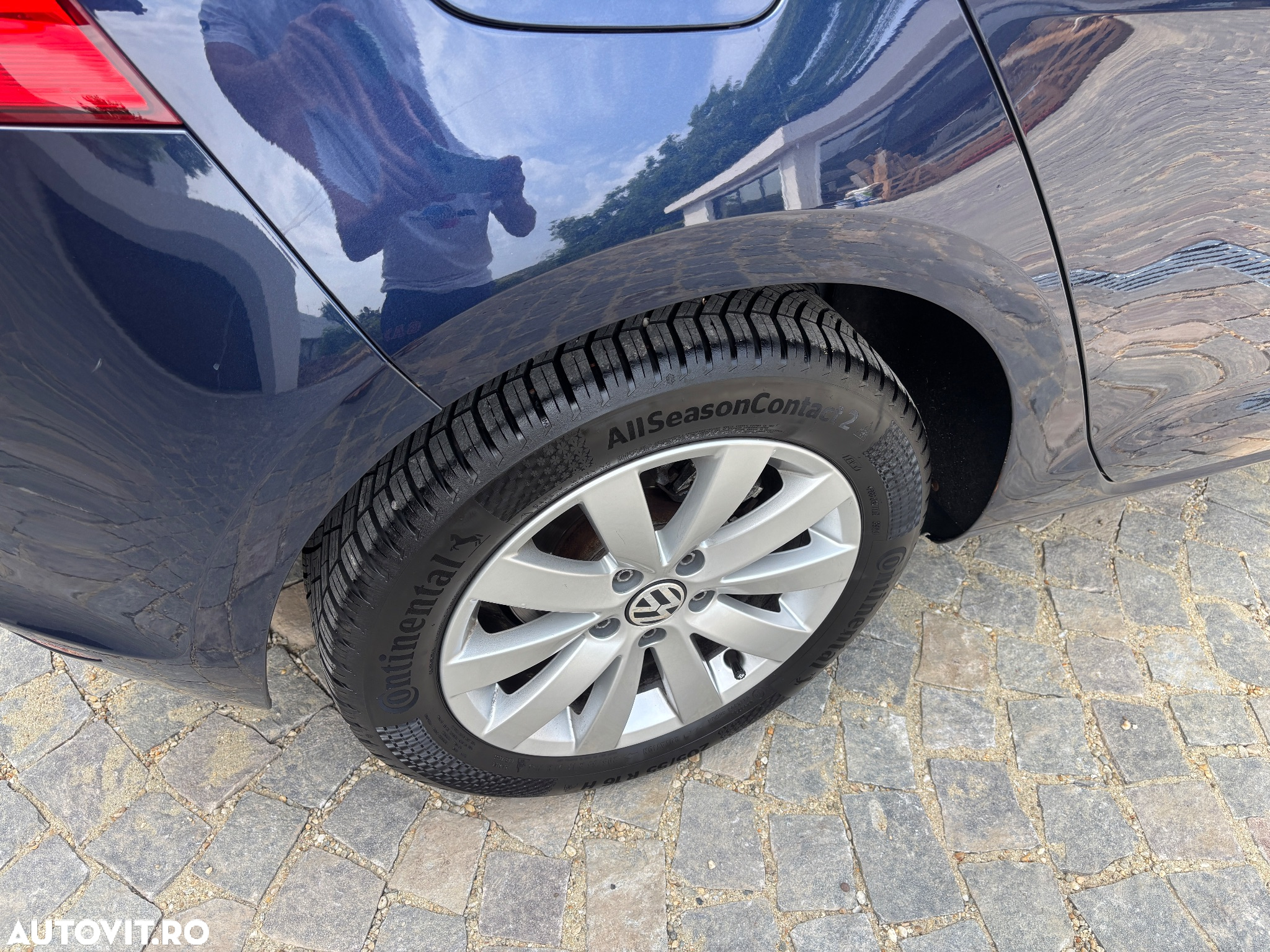 Volkswagen Golf - 6