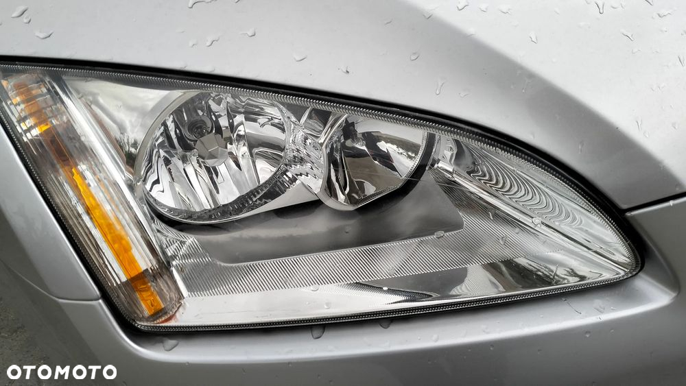 Ford Focus 1.6 Trend - 23