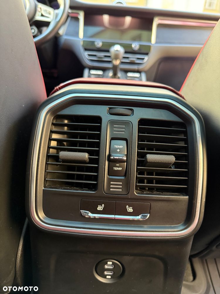 Porsche Macan GTS - 10