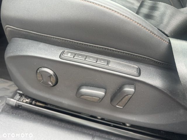 Cupra Terramar 1.5 e-Hybrid DSG VZ - 15